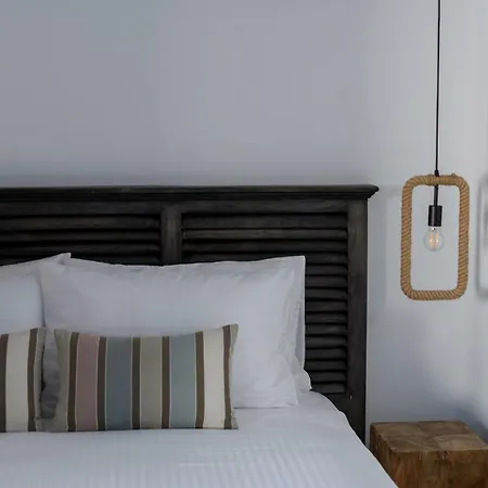 The Summit Of Mykonos 凯勒里瓦迪