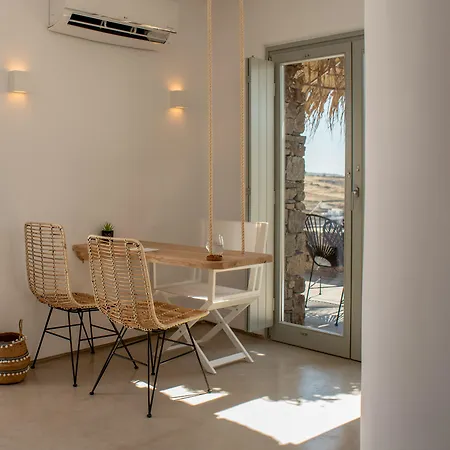 The Summit Of Mykonos Bed & Breakfast 4*