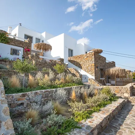 The Summit Of Mykonos Bed & Breakfast 4*