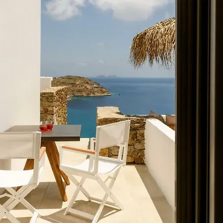 The Summit Of Mykonos Bed & Breakfast 4*